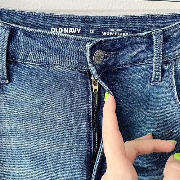 Old Navy High-Rise Wow Flare Jeans Women’s Size 12 Medium Wash Stretch - Picture 5 of 11